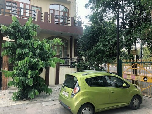 Utsav Bed & Breakfast, Забронировать Отель «постель и завтрак» Отели штата Уттар-Прадеша с парковкой, Парковка
