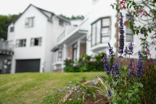 Hathaway Guest House, Забронировать Гостевой дом Ист-Лондон провинция Восточный Кейп, рядом с East London Golf Club South Africa