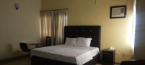 Paris Apartment, Book Lejlighed Ibadan hoteller med pool, Swimmingpool