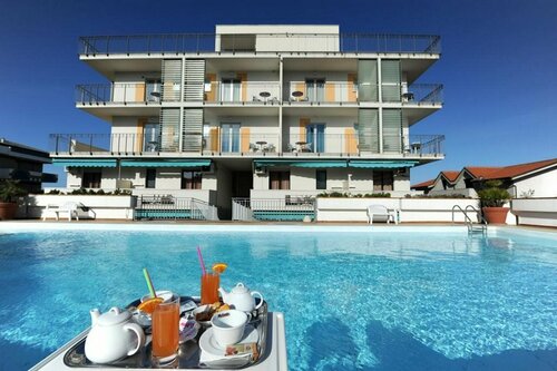 Hotel Sole, Забронировать Отель Монтесильвано Побережье Абруццо