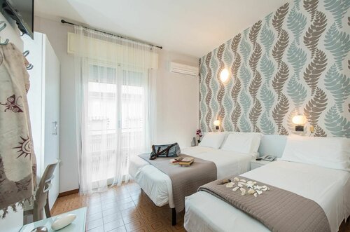 Hotel Ervill, Забронировать Отель Отели Маребелло с завтраком, Завтраки