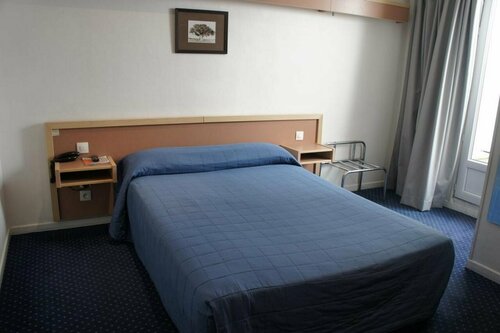 Hôtel Edgar Quinet, Забронировать Отель 14-й округ: Монпарнас Париж, рядом с Станция метро Mouton Duvernet