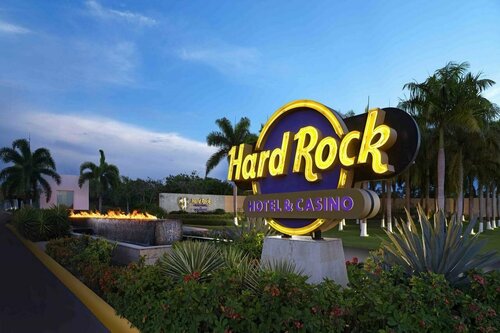 Hard Rock Hotel & Casino Punta Cana - All Inclusive, Prenota Hotel Hotel a Punta Cana con piscina, Piscina