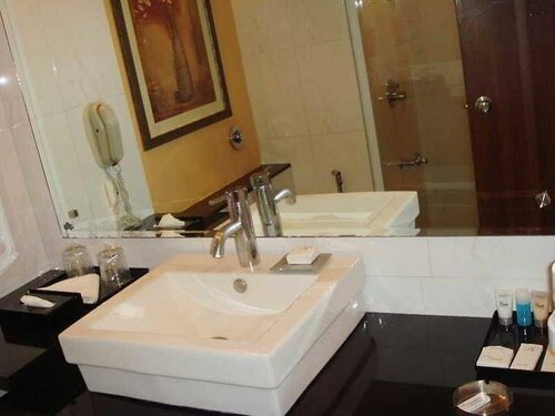 Southern Star,Bangalore, Забронировать Отель Бангалор штат Карнатака, рядом с Парк Каббон