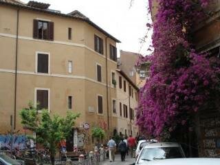 B&B Ventisei Scalini A Trastevere, Забронировать Отель «постель и завтрак» Трастевере Рим, рядом с Мост Святого Ангела