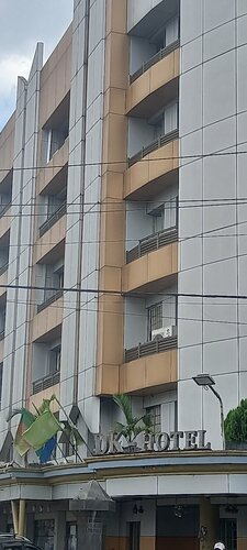 DK Hotel, Rezerwuj Hotel Hotele w Bonaberi z basenem, Basen