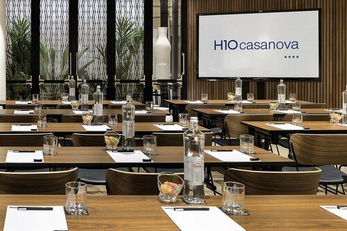 H10 Casanova, Забронировать Отель Бизнес-отели Барселоны, рядом с Palacio del Flamenco, 4* 5*