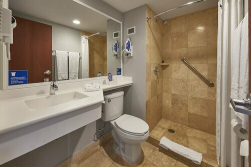 City Express by Marriott Puebla Centro, Забронировать Отель Отели Пуэбла 3 звезды, 3*