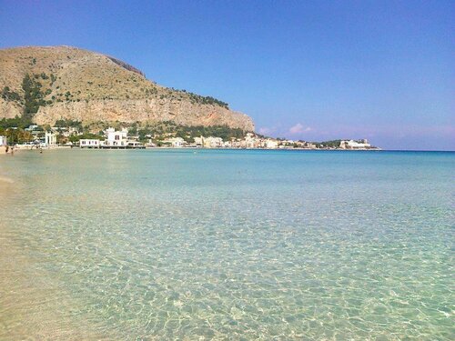 B&B LOfficina di Apollo, Book Hotel Hotels & Accommodations in Mondello, Hotel