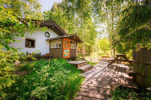 Derevnya Khobbitov Glamping, Rezervovat Kemp Sverdlovsk kempy, Kemp
