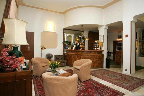 Hotel Eden, Забронировать Отель Отели Турина с завтраком, рядом с Кардуччи, Завтраки