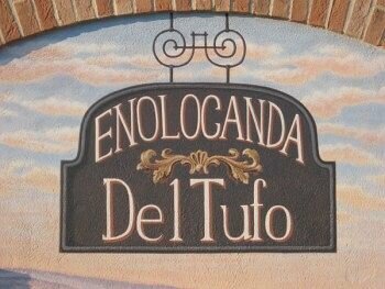 Enolocanda Del Tufo, Prenota Affittacamere Hotel a Dogliani con parcheggio, Parcheggio