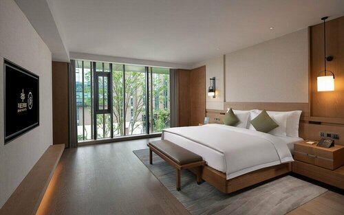 Grand WUJI Hotel, in The Unbound Collection by Hyatt, Book Hotel Nanjing hoteller med pool, Swimmingpool