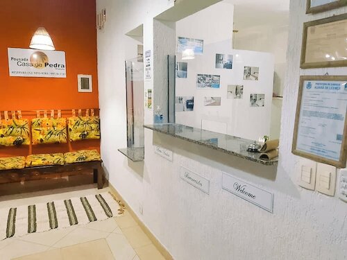 Pousada Casa de Pedra, Забронировать Отель Отели Ильябела с завтраком, рядом с Порт Феррибоут, Завтраки