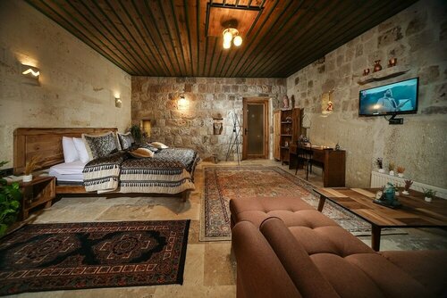Serene Premium Stone House, Забронировать Отель Отели Каппадокия с парковкой, Парковка