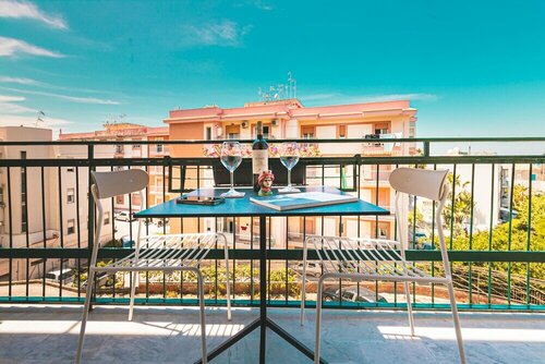 Nooria Sicilian Charme Rooms, Забронировать Отель Чефалу Madonie Regional Natural Park, рядом с Собор Чефалу