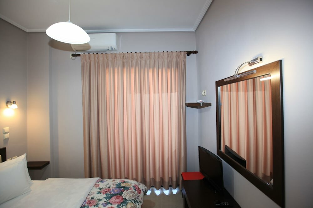 White Palace Hotel