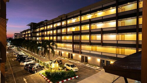 B2 Korat Boutique & Budget Hotel, Забронировать Отель Накхонратчасима Nakhon Ratchasima Province