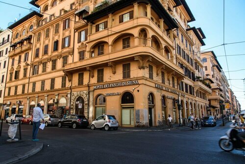 Ad Hoc Guesthouse, Book Hotel Roma Termini railway station 