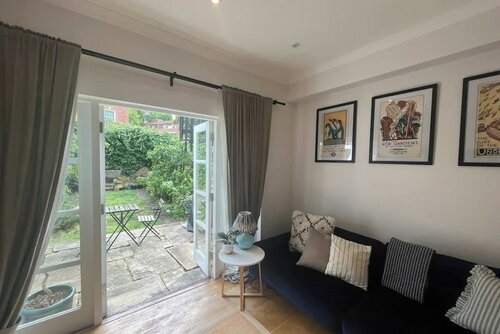 Beautiful 1BD Flat With Garden - Kentish Town, Забронировать Отель Отели Большого Лондона 3 звезды, 3*