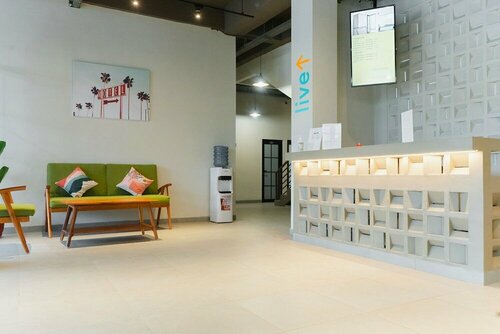Social Hub by TwoSpaces, Prenota Hotel Hotel a Giacarta con parcheggio, vicino a Tarumanagara University, Parcheggio
