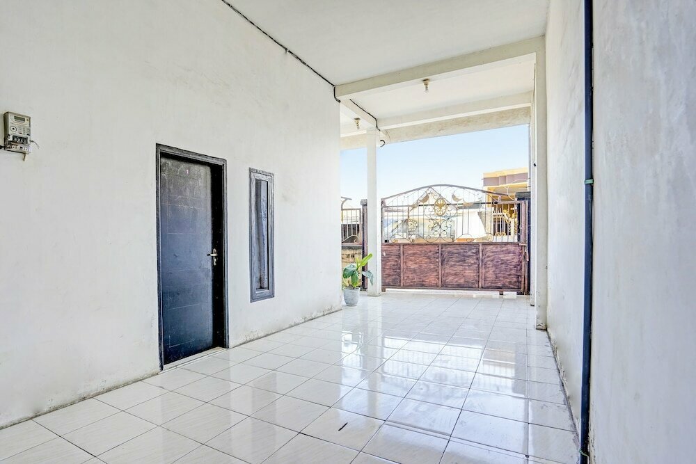 SPOT ON 91789 Kost Umik Sidoarjo Syariah