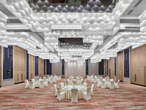 Vignette Collection Hangzhou Huaxia Center Hotel by IHG, Prenota Hotel Hotel a Hangzhou con piscina, Piscina