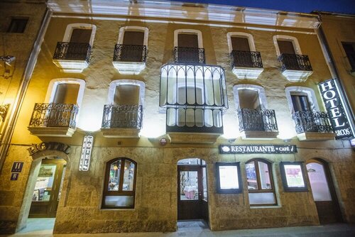 Hotel Arcos Catedral, Забронировать Отель Сьюдад-Родриго 