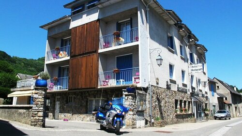 Hôtel Le Catala, Book Hotel Hotels in Pyrenees National Park with Parking, Parking