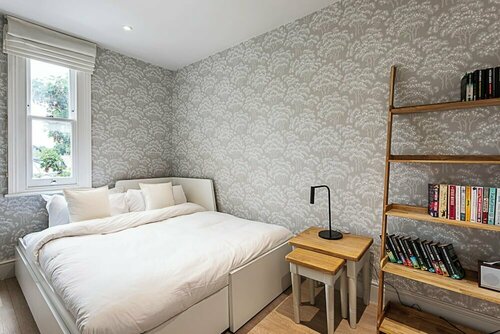 Fulham Serenity: Your Charming 2-bed Retreat, Забронировать Апартаменты/квартира Уондсворт Лондон