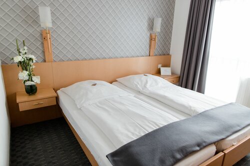 Hotel Bonn City, Забронировать Отель Отели Бонна с завтраком, рядом с Ботанический сад Бонна, Завтраки