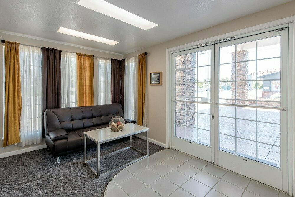 Rodeway Inn North Redding