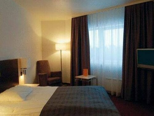 Quality Airport Hotel Gardermoen, Rezerwuj Hotel Hotele w Gardermoen z parkingiem, Parking