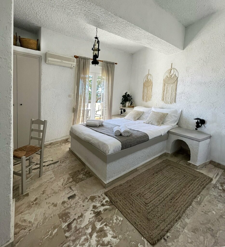 Achlia Hotel