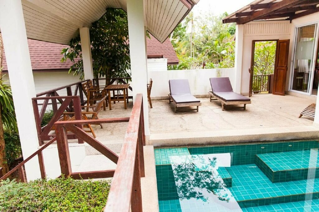 Coco Palm Beach Resort