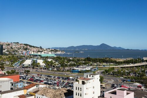 Faial Prime Suítes, Забронировать Отель Флорианополис - центр города Флорианополис, рядом с Largo Benjamin Constant