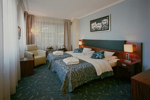 Avalon Hotel, Varaa Hotelli Hotellit Riika pysäköinnillä, lähellä Dome Square, Pysäköinti