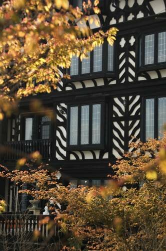 The Old England Manor, Boek Hotel Hotels in Ch'un-yang met parkeren, Parkeren
