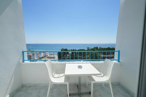 Отель Сафак, Забронировать Отель Отели Дидим с бассейном, Бассейн