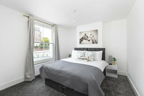 Skyvillion East Finchley London 2bedroom, Забронировать Отель Отели Большого Лондона с парковкой, Парковка