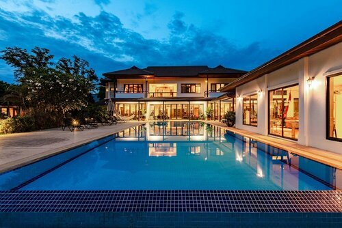 Large 6 Bed Luxury Villa on the Golf Course (PHJ), Rezervați Vilă Cha-am Petchaburi