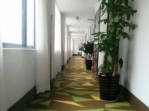 Vatica Qingdao Licang Xiazhuang Hexie Plaza Hotel, Rezerwuj Hotel Hotele w Qingdao z parkingiem, Parking