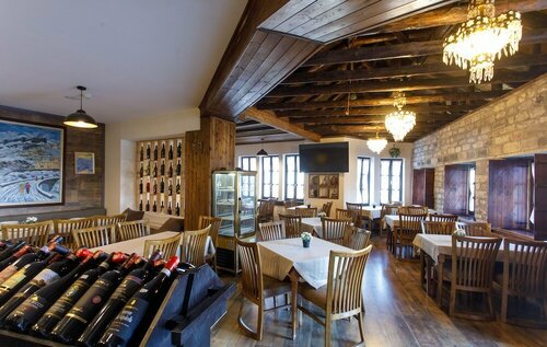 Furra Restaurant & Rooms, Забронировать Отель Отели Гирокастры с завтраком, Завтраки