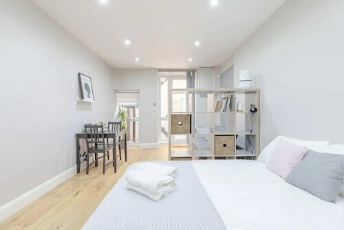 Modern Studio Flat - 1 min to Paddington Station, Забронировать Отель Отели Большого Лондона 3 звезды, 3*