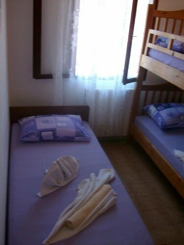 Bob - 10m From the sea - A2-lorena 7, Rezerwuj Hotel Hotele w Split-Dalmatia County ze śniadaniem, Śniadanie