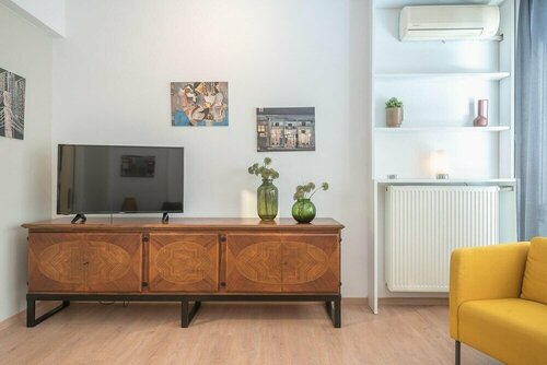Modern Apartment close to Acropolis Museum by GHH, Забронировать Апартаменты/квартира Отели Афин с парковкой, Парковка