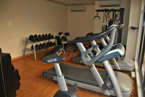 Wood Peckers Hotel, Prenota Hotel Ikeja Lagos
