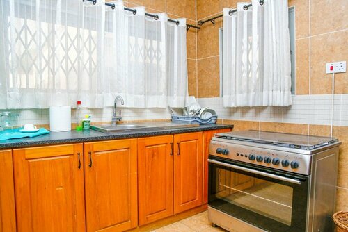 Midindi Hotel, Reserva ahora Hotel Cantonments Accra