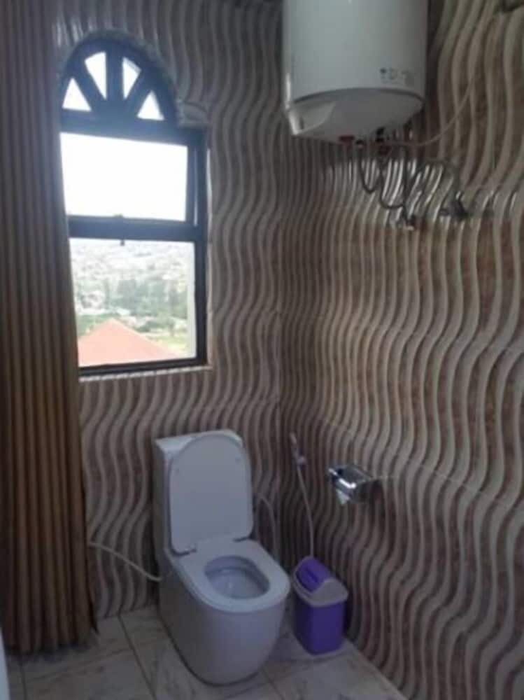 Kingsmen Suites