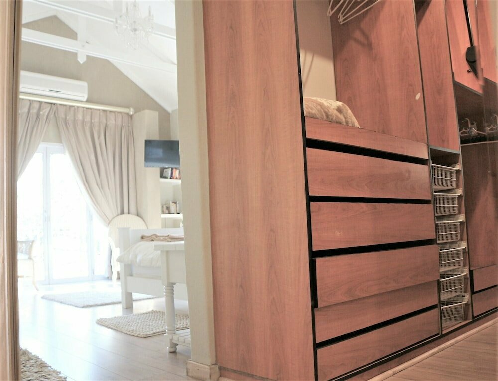 Indigo Moon Guesthouse